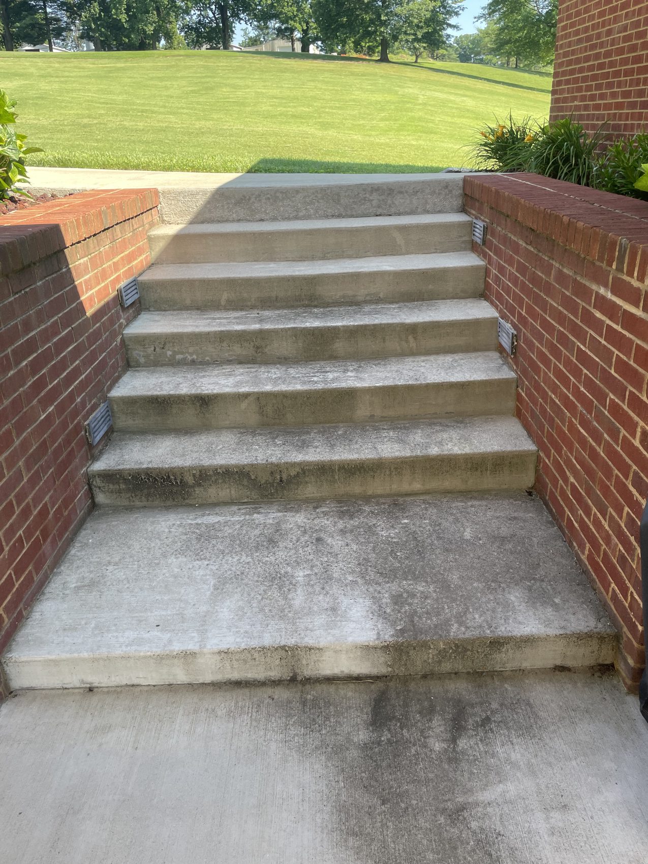 Concrete steps before cleaning